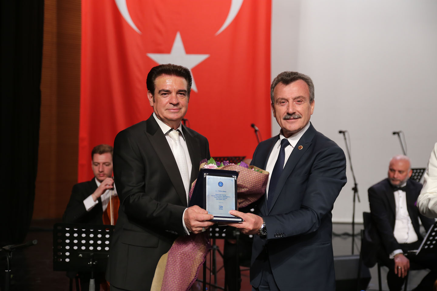 y-ld-r-m-bek-i-ile-m-zik-ziyafeti-bursa-orkestra